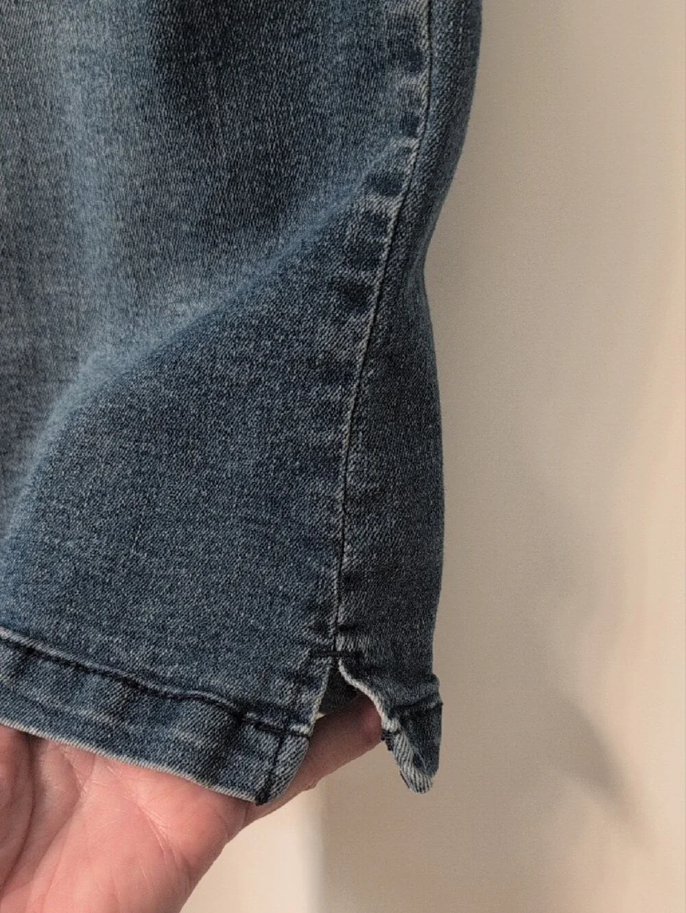 DKNY Jeans Women's XXL Pull On Elastic Waist Denim Bermuda Shorts Curvy Comfort